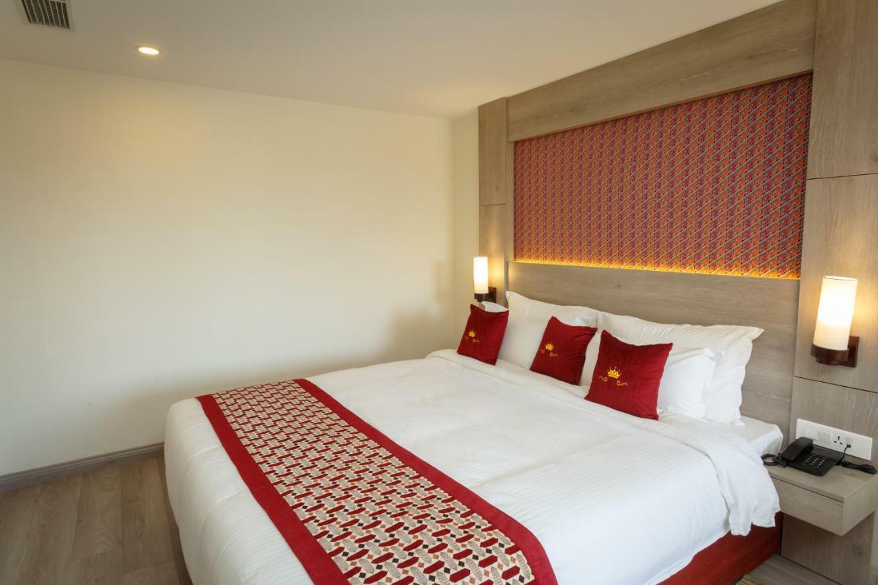 Hotel Crowne Imperial Katmandu Eksteriør bilde